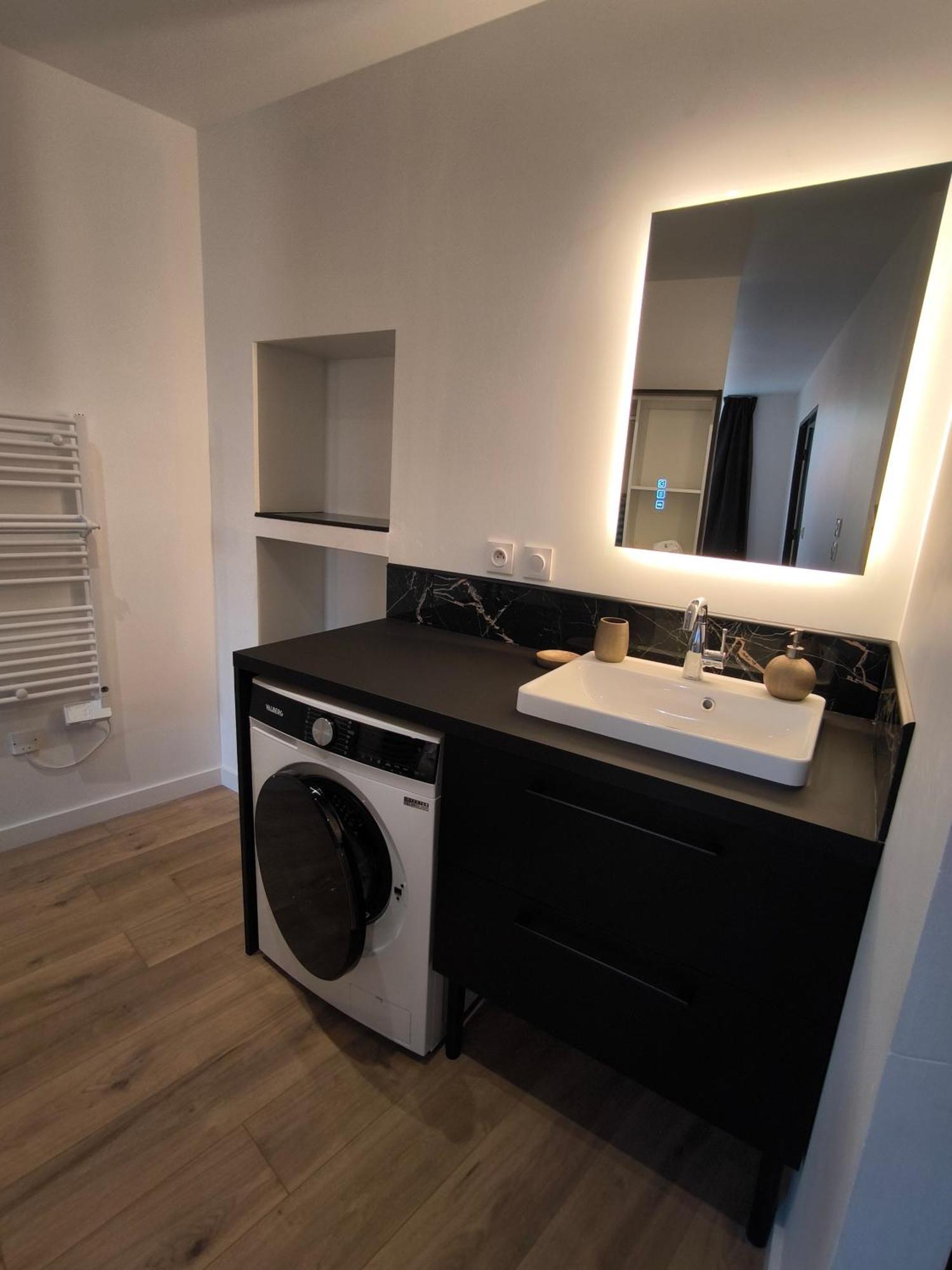 Sublime T2 En Plein Centre Climatise Apartment Montelimar Luaran gambar